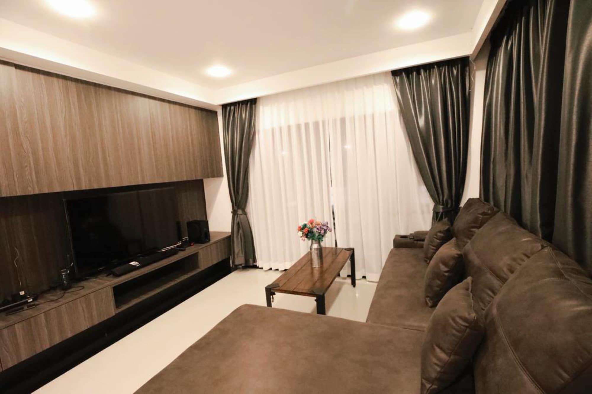 Villaer Sierra Pool 102 HHQ