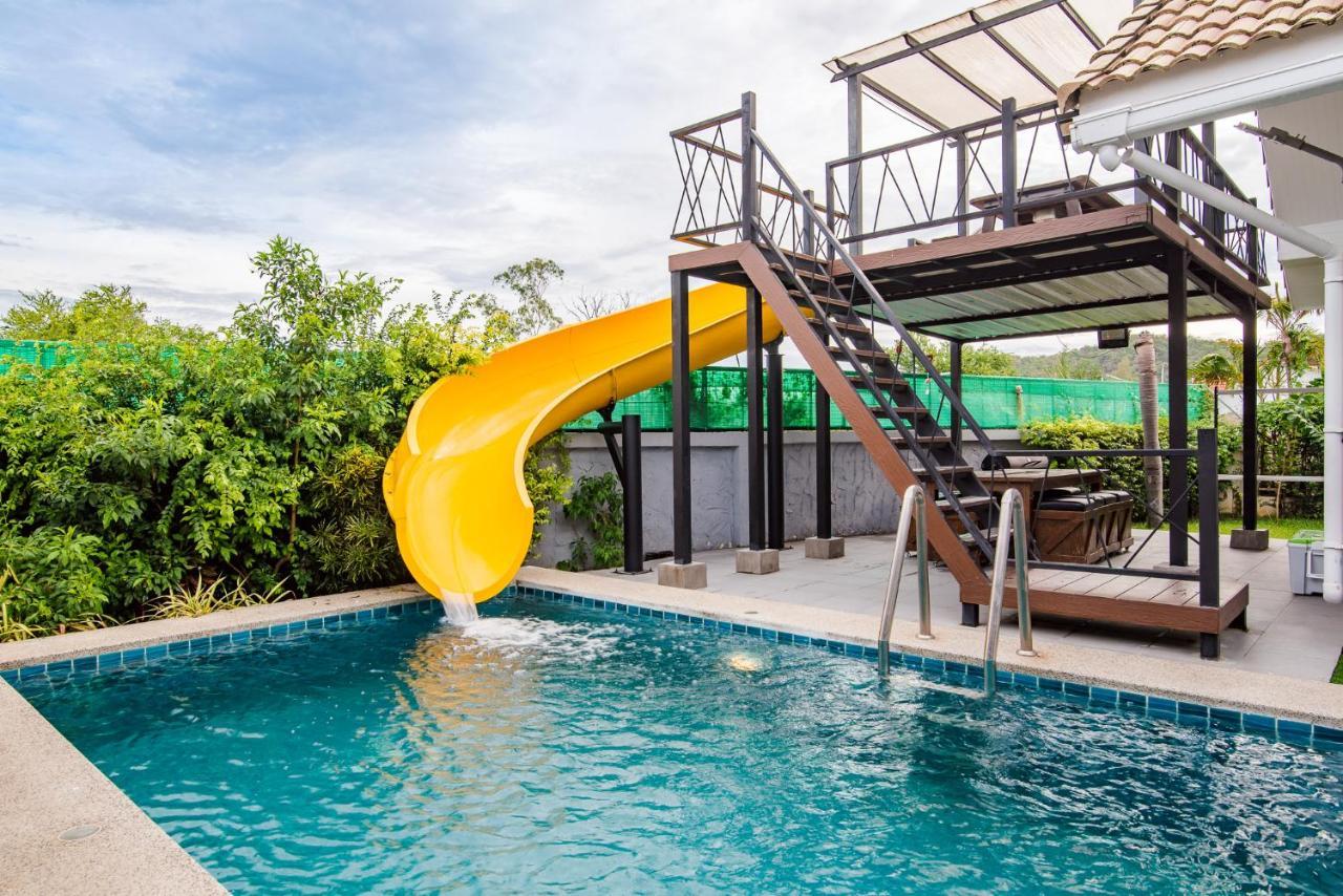 Sierra Pool 102 Villaer HHQ